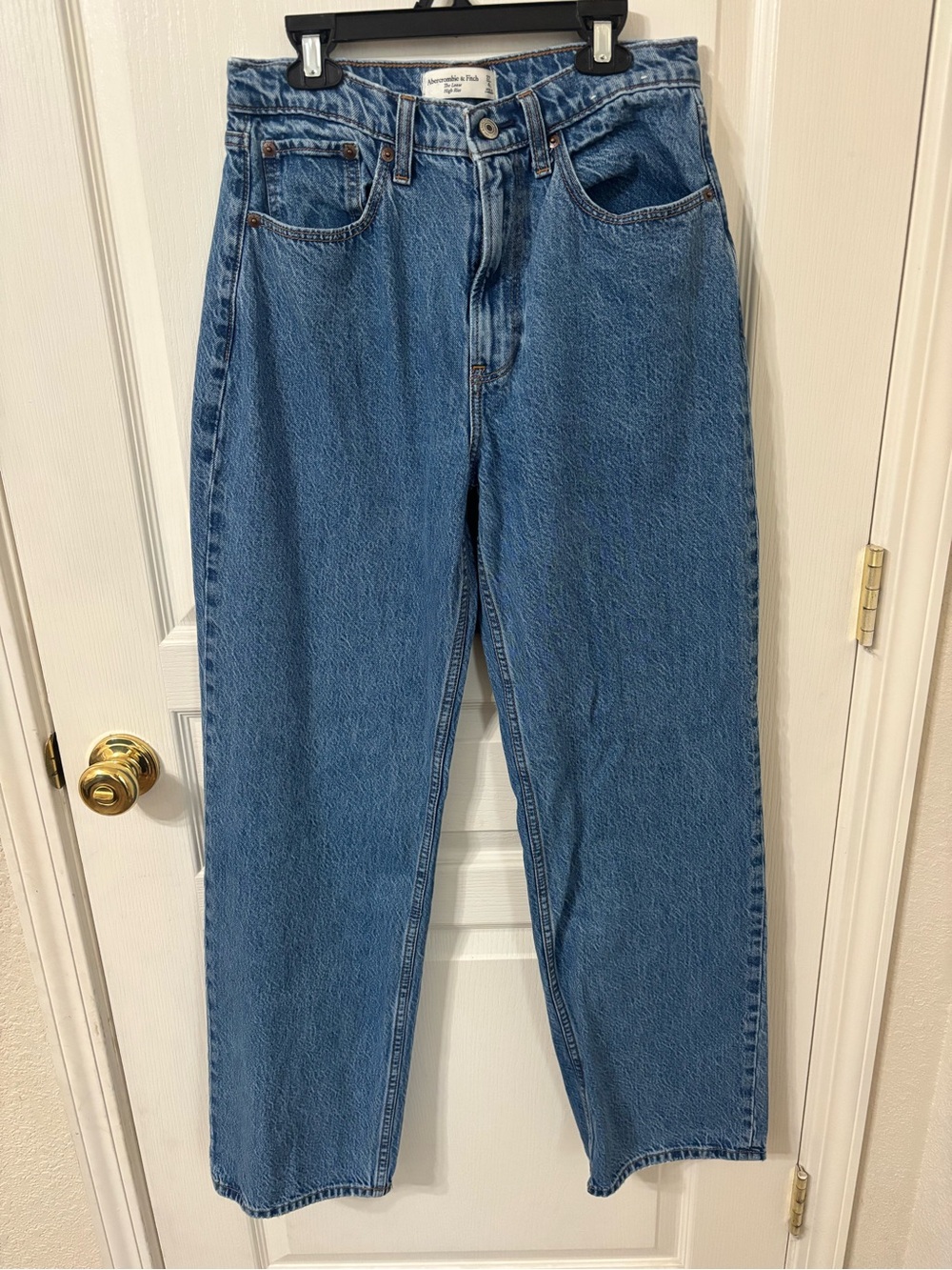 Abercrombie & Fitch women’s the loose high rise jeans size 27/4 Long